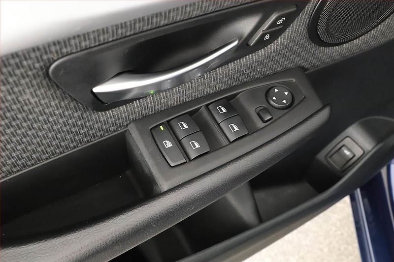 BMW Řada 2 (2018) 218i Active Tourer, Automat - fotka 9 z 17