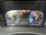Volvo XC60 R-Design B5 AWD 184kW - náhled 17