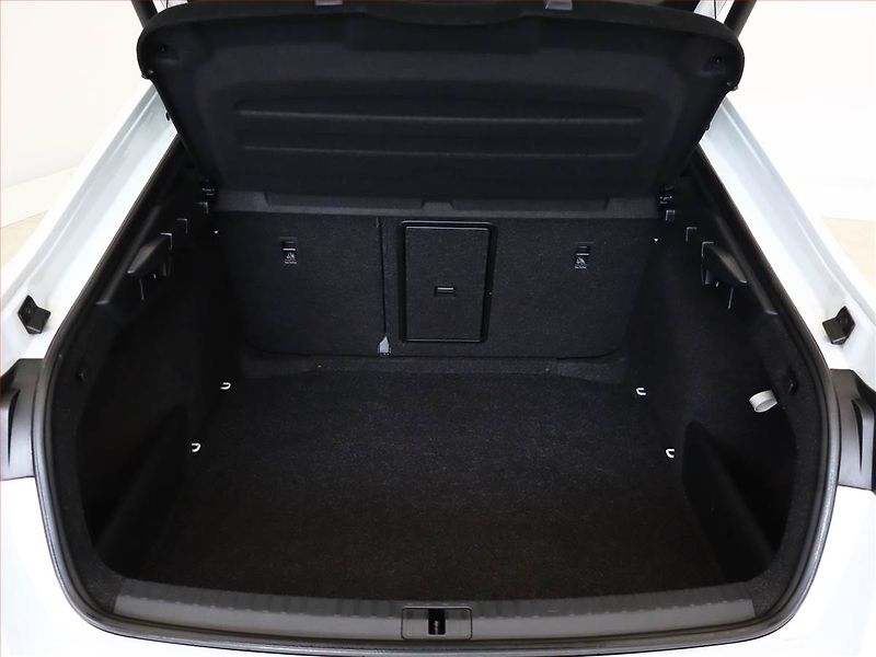 Škoda Octavia (2024) RS 2.0 TDI 4x4 - fotka 12 z 19