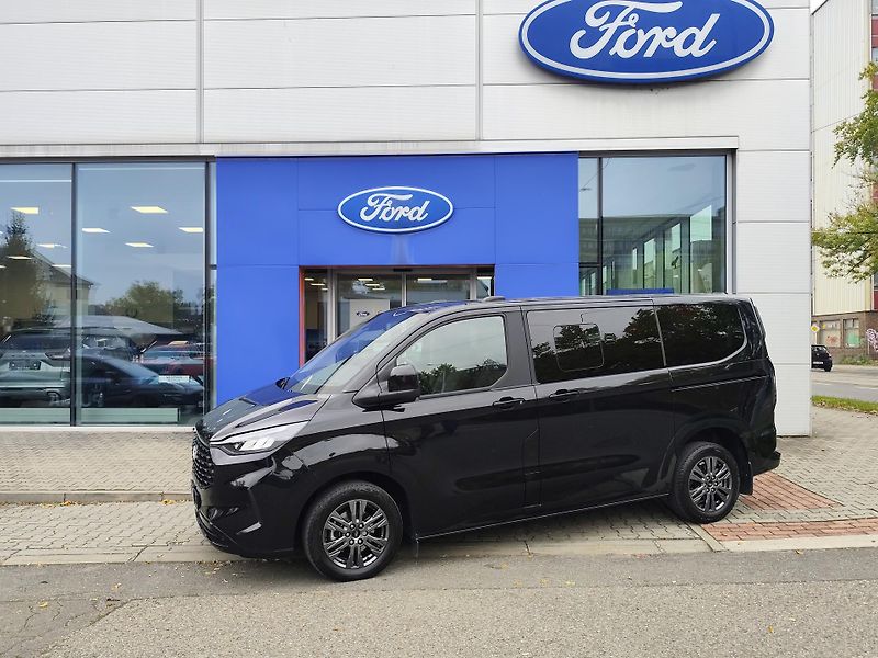Ford Tourneo Custom (2025) Tourneo Custom L1,TITANIUM,2.0 - fotka 1 z 35