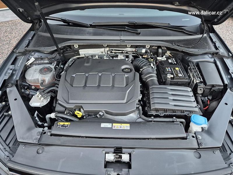 Volkswagen Passat Variant (2021) 2.0TDI 147kW ALLTRACK DSG 4X4 - fotka 17 z 56