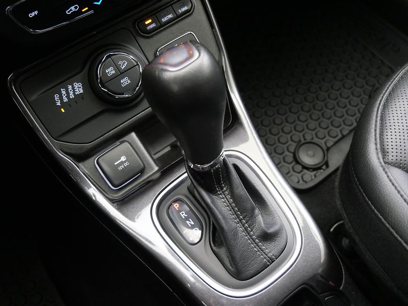 Jeep Compass - fotka 21 z 24