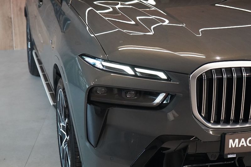 BMW X7 40d xDrive, Nezávislé, Tažné - fotka 5 z 48