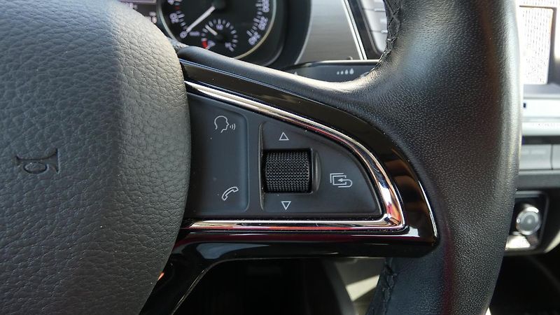 Škoda Fabia 1,2 TSI STYLE - fotka 12 z 22