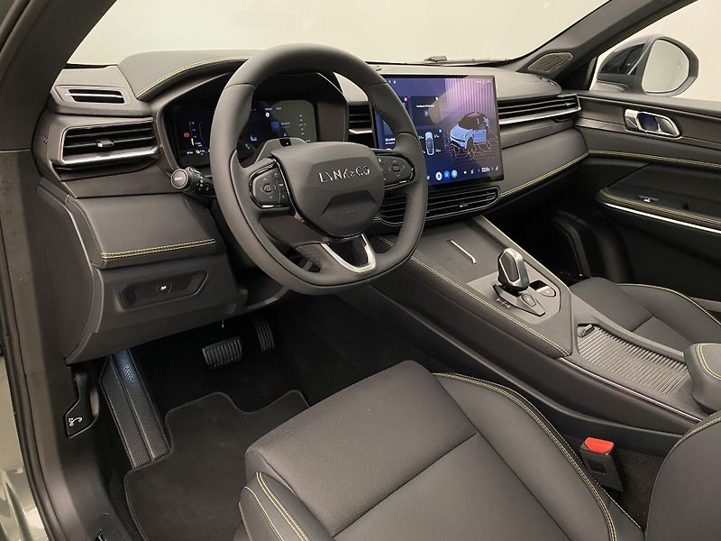 Lynk & Co 01 MORE PHEV AUT CZ 1.maj - fotka 17 z 95