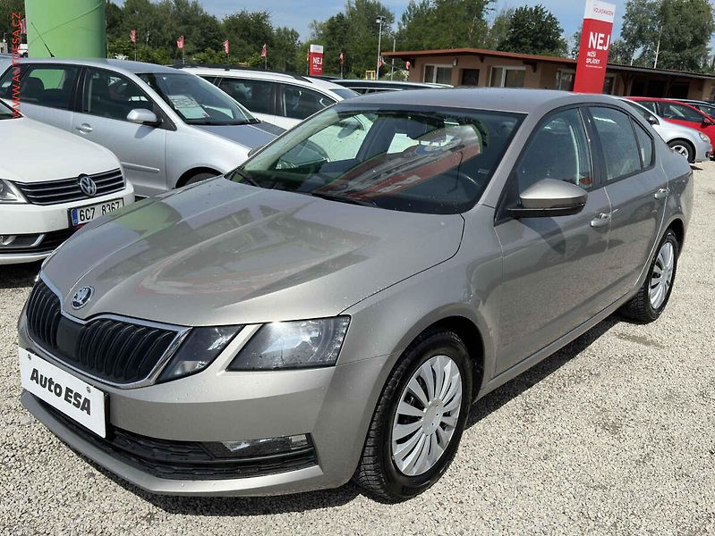 Škoda Octavia (2018) 1.5 TSi, 2.maj,ČR, Ambition - fotka 3 z 18