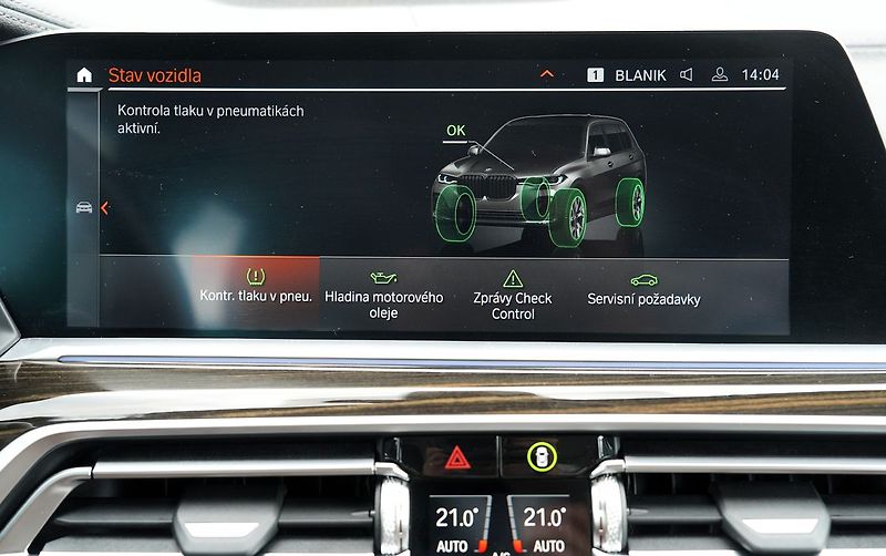 BMW X7 40i xDrive/panorama/7 míst - fotka 41 z 47