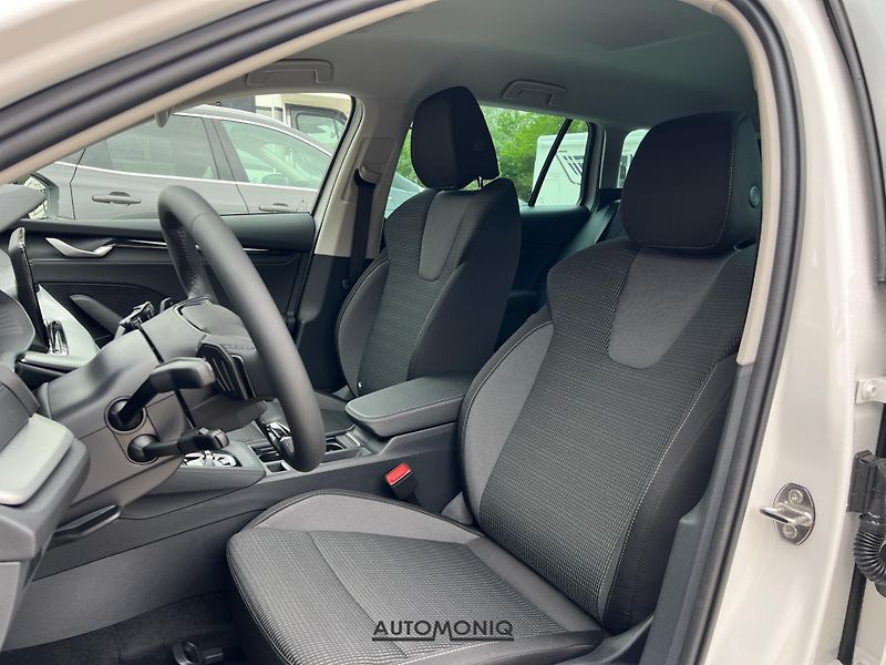 Škoda Octavia (2025) Combi 1.5 TSI DSG LED, Kamera - fotka 3 z 25