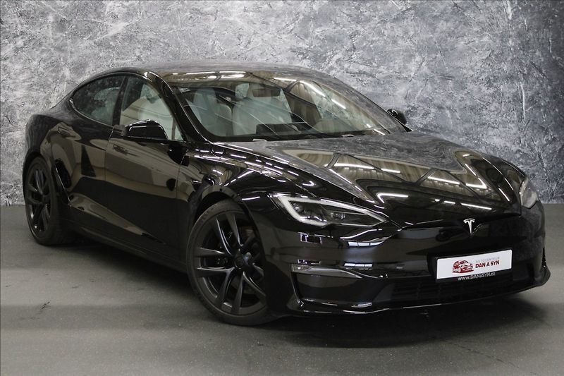 Tesla Model S 0,0 1.majitel ZÁNOVNÍ ! - fotka 2 z 34