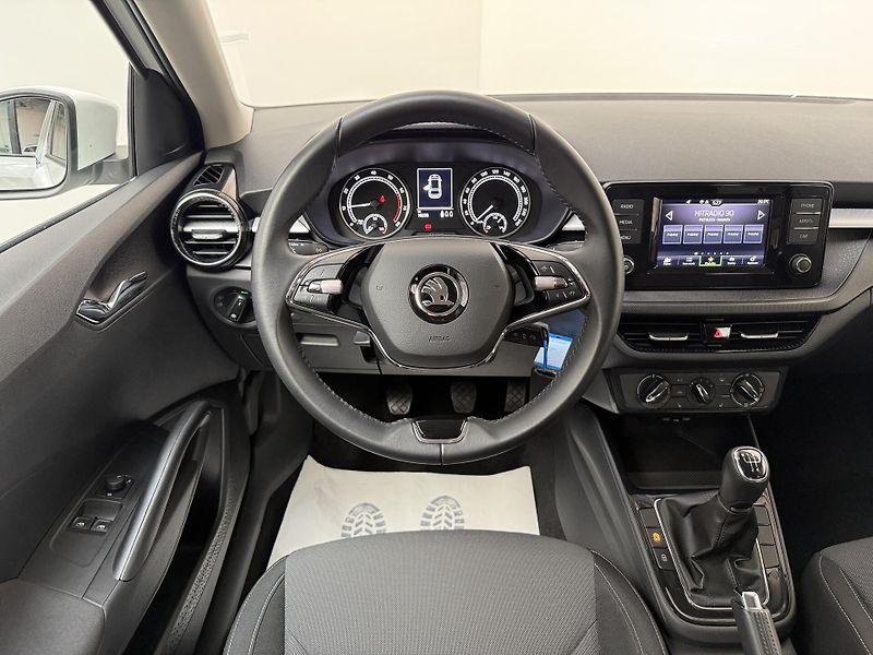 Škoda Fabia 1.0 TSI 70kW Ambition - fotka 5 z 10