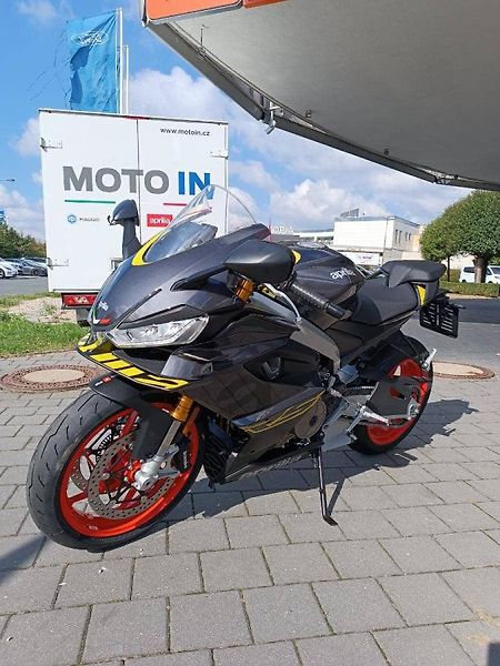 Aprilia RS 660 (2025) Venom Yellow + 4roky záruka - fotka 3 z 11