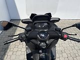Yamaha (2026) XMAX 300 EU5+ - náhled 9