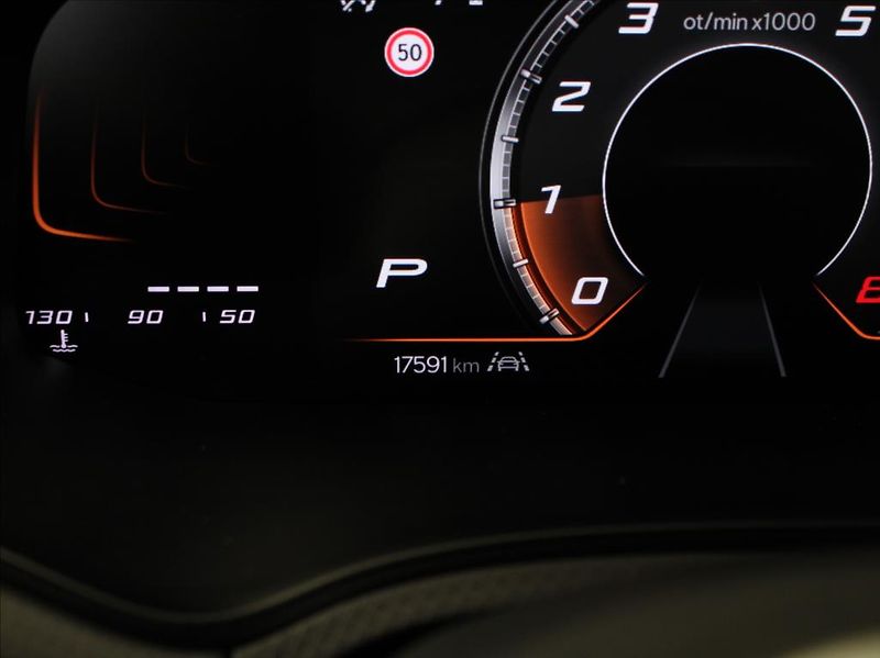 Seat Arona 1,0 TSi DSG Xperience 5L.Zár. - fotka 23 z 23