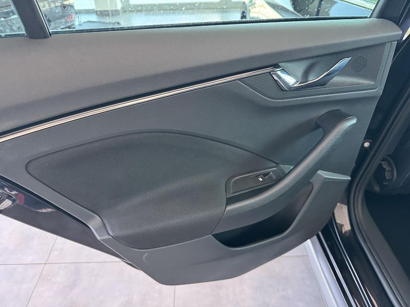 Škoda Kamiq (2020) 1,5TSi DSG NAVI LED TAŽNÉ - fotka 22 z 30