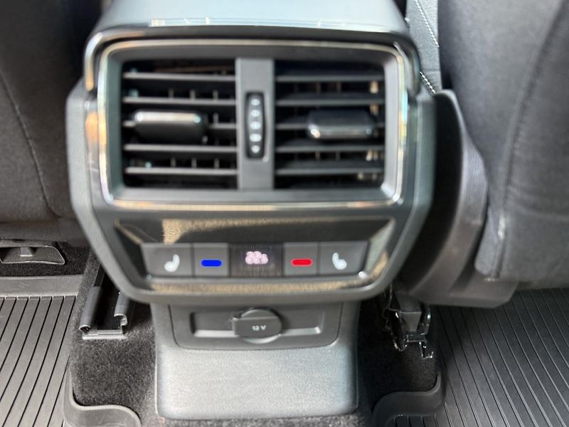 Škoda Karoq (2022) 2,0TDi 110kW 4x4 DSG STYLE ČR - fotka 10 z 23