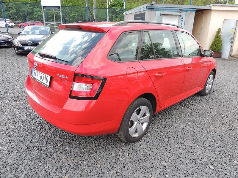 Škoda Fabia (2018) 1.0TSi Combi,70kw,Style,ČR1maj - fotka 5 z 52