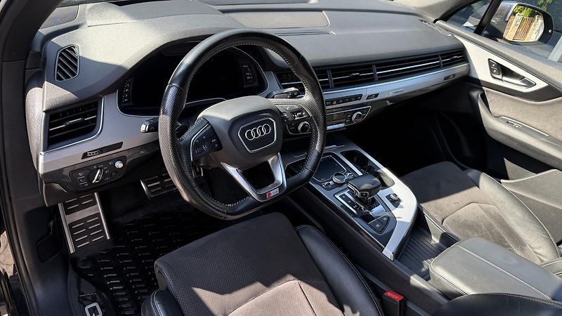 Audi Q7 (2016) HUD, Noční vidění, S-line - fotka 15 z 24