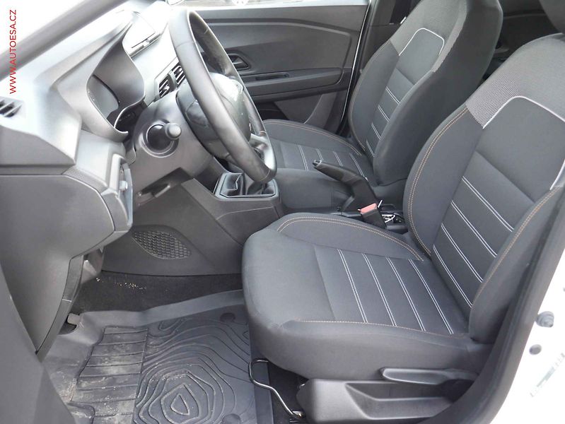Dacia Sandero (2025) 1.0 TCe, 1.maj,ČR, LED, AC - fotka 9 z 17