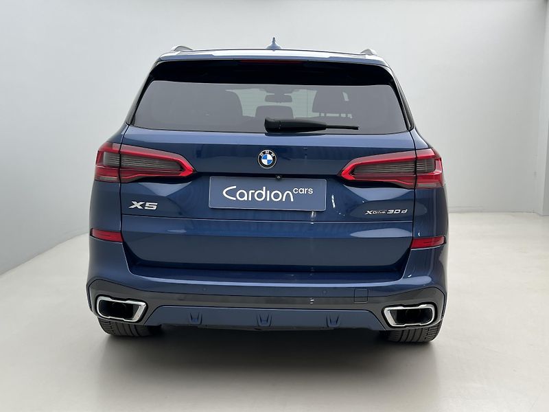 BMW X5 XDrive 30d M-Paket AUT CZ - fotka 11 z 54