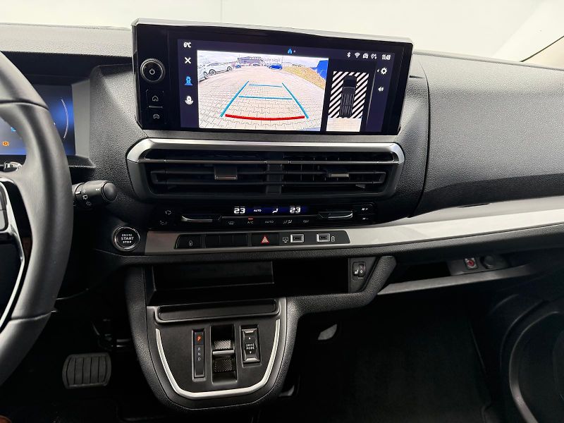 Toyota ProAce Verso BEV 75kWh Business Comfort L2 - fotka 18 z 29