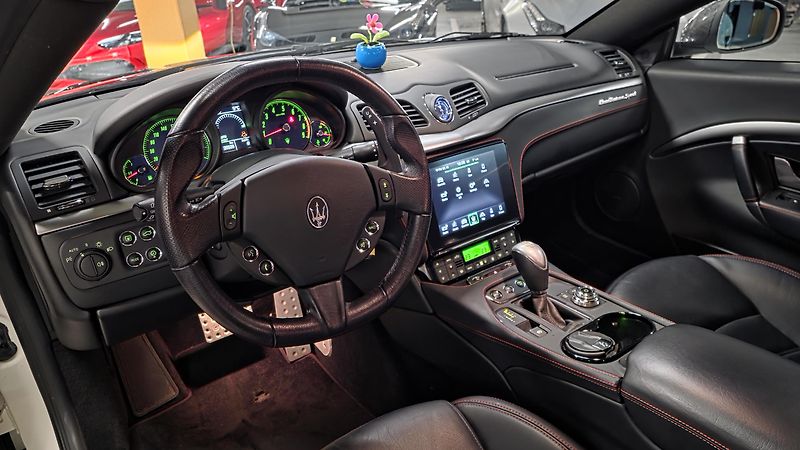 Maserati GranTurismo (2019) 4.7S AT 2020 LAST EDIT CARBON - fotka 11 z 21
