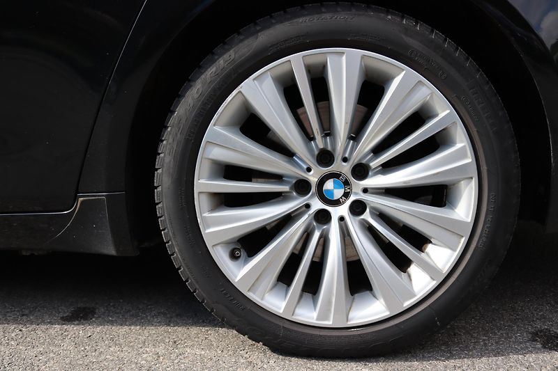 BMW Řada 7 730D XDRIVE F01 190kW - fotka 34 z 48