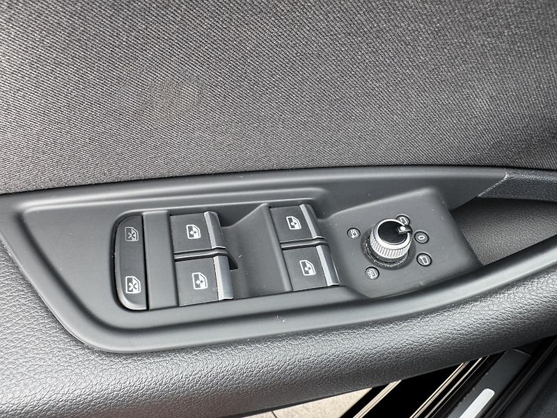 Audi A4 (2022) A4 35TDI, Stronic, Tažné, Led - fotka 21 z 36