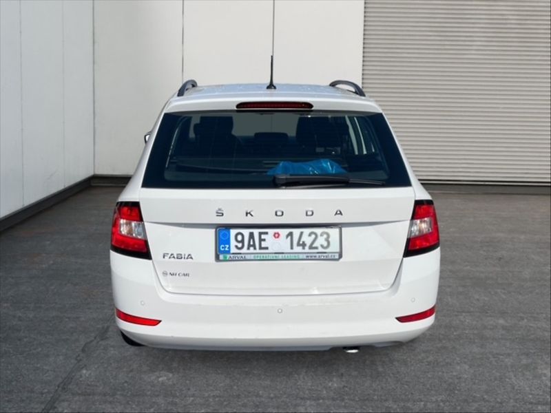 Škoda Fabia 1,0 TSI 70 Ambition - fotka 5 z 11