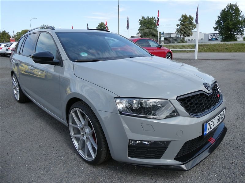 Škoda Octavia 2,0 TSi 162kW RS NAVI,EL. ŠÍBR - fotka 1 z 47