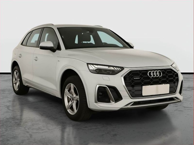 Audi Q5 (2024) 50 TFSI e - fotka 1 z 27