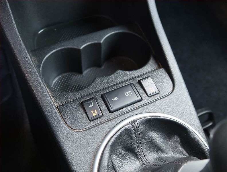 Škoda Fabia (2008) 1.2 12V, za skvělou cenu - fotka 15 z 17