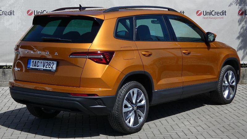Škoda Karoq 1,5 TSI DSG Style - fotka 3 z 22