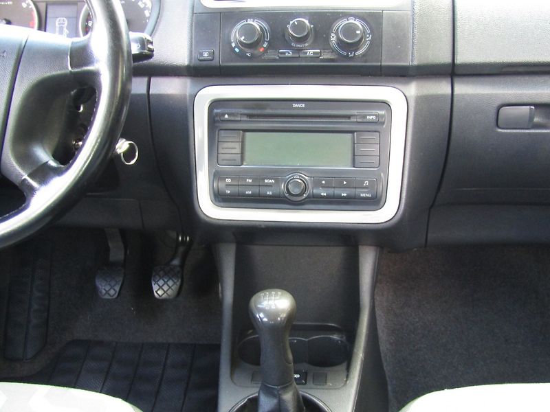 Škoda Roomster (2008) 1.9 TDI 77kW  BEZ DPF - fotka 17 z 36