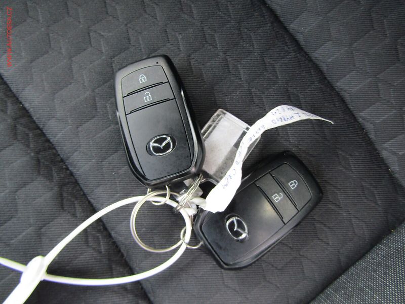Mazda 2 (2023) 1.5 VVFi hybrid, 1.maj,ČR - fotka 22 z 22