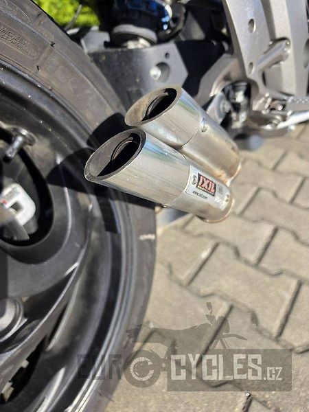 Honda CB 1000 R (2009) ABS - fotka 9 z 18