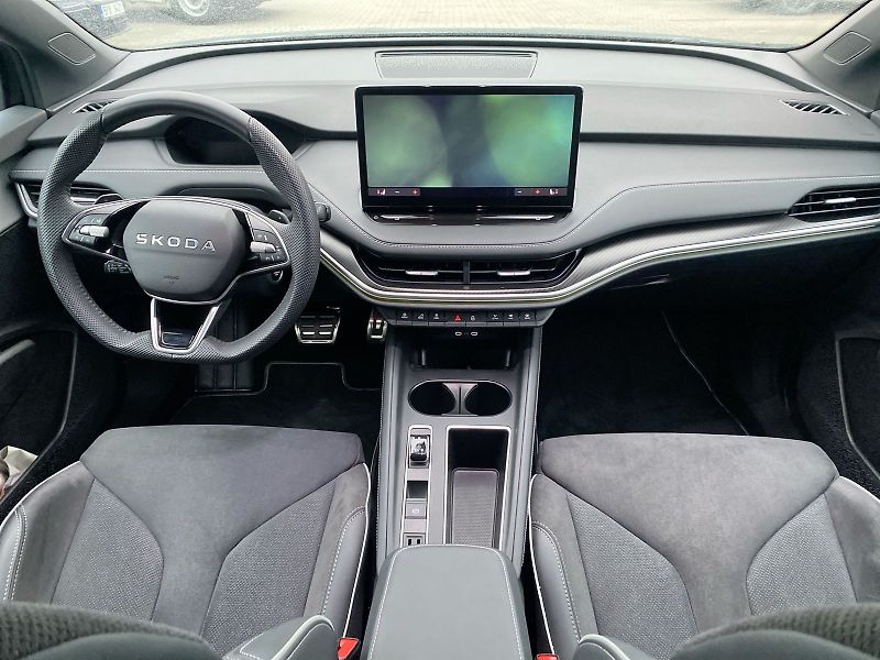 Škoda Enyaq (2025) 85 Sportline - fotka 5 z 32