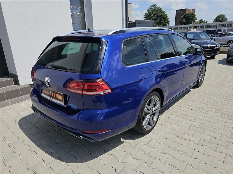 Volkswagen Golf 1,4TSi R-Line Webasto NAVI - fotka 6 z 43
