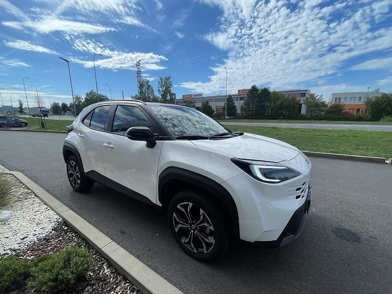 Toyota Yaris Cross 1.5 Hybrid 130k FWD Style - fotka 8 z 28
