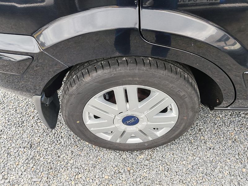 Ford Fusion 1.4 TDCi TZ Klimatizace  - fotka 20 z 21
