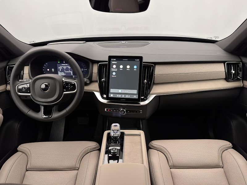 Volvo XC90 (2026) T8 AWD Plug-in DARK PLUS 7m - fotka 2 z 28