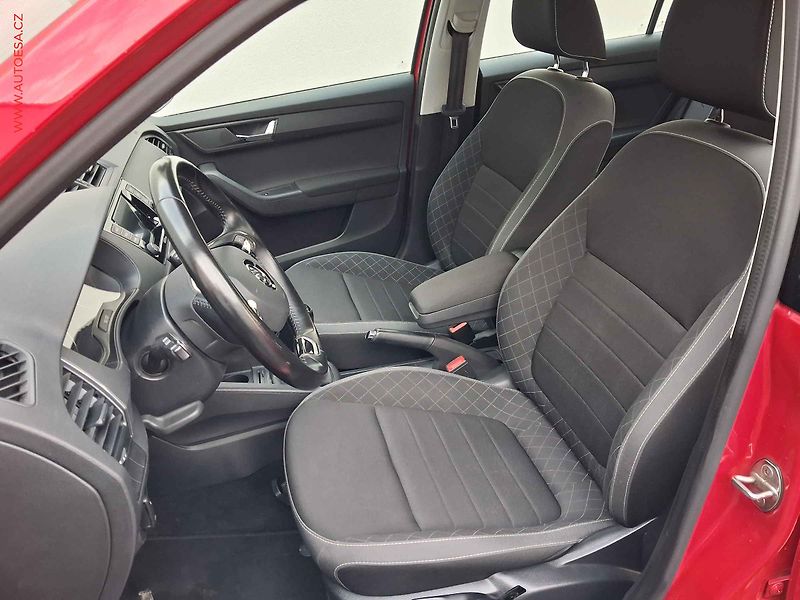 Škoda Fabia (2022) 1.0 TSi, 2.maj,ČR, Ambition - fotka 9 z 13