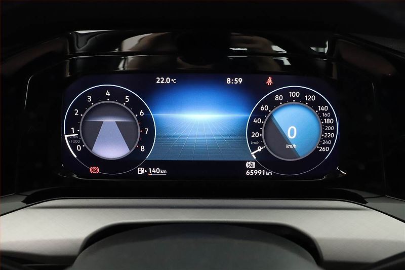 Volkswagen Golf (2020) Life 1.5 TSI, Serv.kniha - fotka 8 z 17