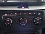 Volkswagen Sharan (2015) 2.0 TDI, Automat, Serv.kniha - náhled 19