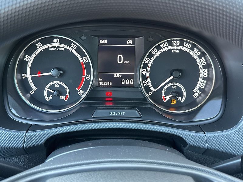 Škoda Fabia (2023) Combi 1.0 TSI Active - fotka 6 z 24