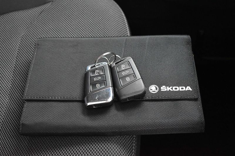 Škoda Kodiaq 2.0 TDI 4x4*DSG*AMBITION*DPH - fotka 33 z 40