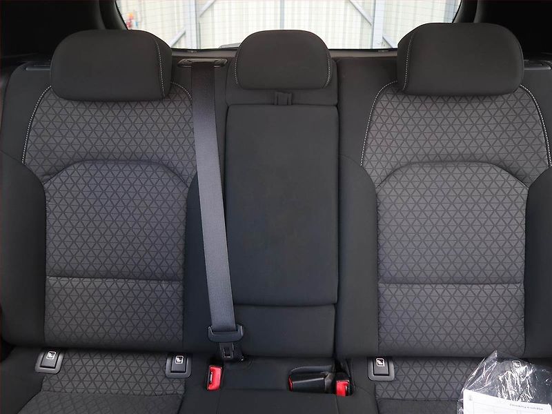 Kia Ceed (2018) Gold 1.4 T-GDI, Serv.kniha - fotka 10 z 15