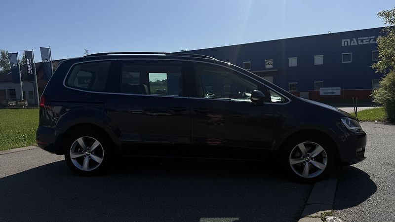 Volkswagen Sharan (2015) 2.0 TDI 110KW DSG 7MÍST - fotka 5 z 26