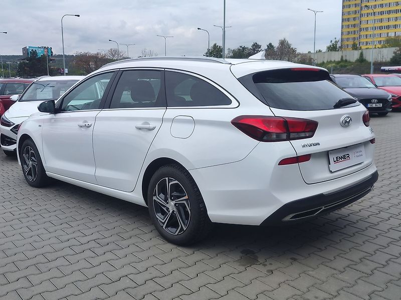Hyundai i30 1.5 T-GDI/117kW Smart MHEV - fotka 7 z 29