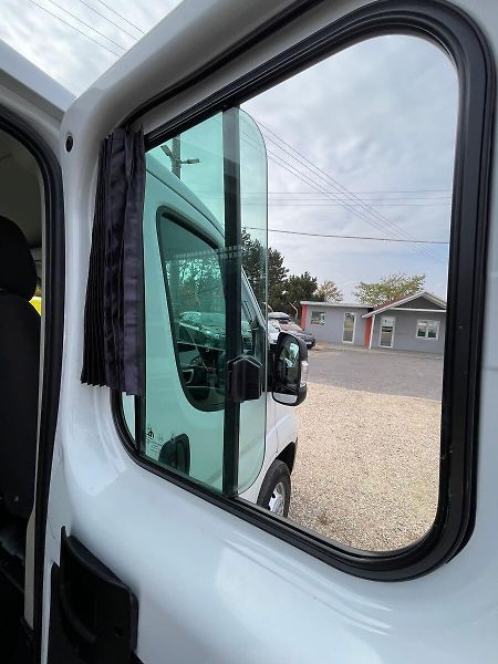 Citroën Jumper 2.2bHDi 103kW*CZ*7.MÍST*CarPla - fotka 20 z 42