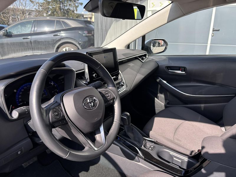 Toyota Corolla (2023) Sedan Comfort 1.5 (92 kW) AUT - fotka 10 z 19